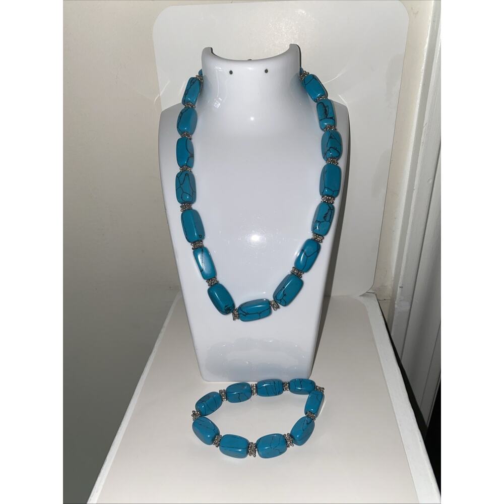 Howlite Turquoise Blue Bead Silver Tone 15” Necklace & 7” Stretch Bracelet Set